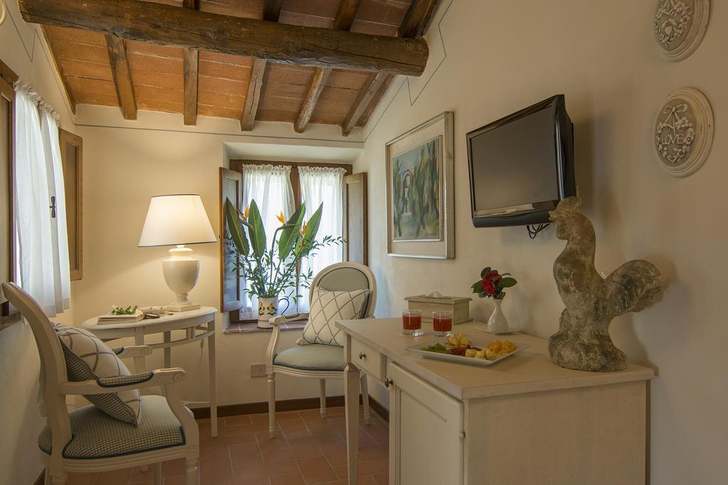 Hotel Belvedere Di San Leonino Кастелина ин Кианти Екстериор снимка