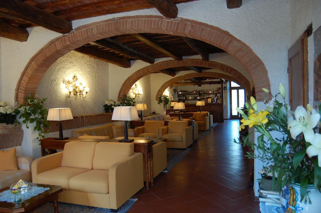 Hotel Belvedere Di San Leonino Кастелина ин Кианти Екстериор снимка